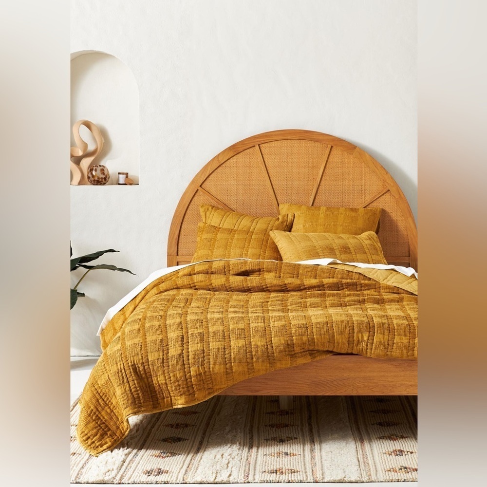 Anthropologie Paulette Chenille Quilt Queen New